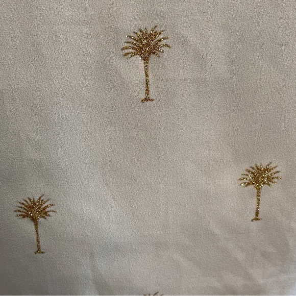 WESTMOON Cream Ruffled Cap Sleeve Blouse Size Medium - Picture 9 of 11